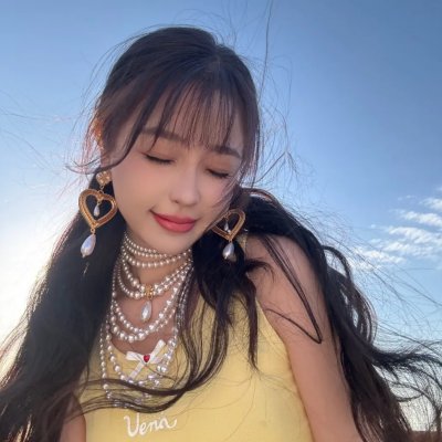 刚毕业被姐姐拉去闪婚